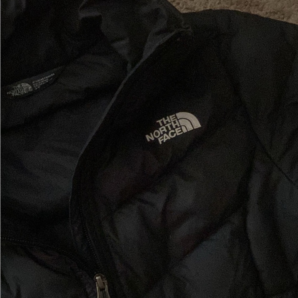 Northface Puffer Jacket - Picture 3 of 4
